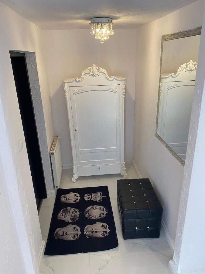 White Apartment Elblag Ngoại thất bức ảnh